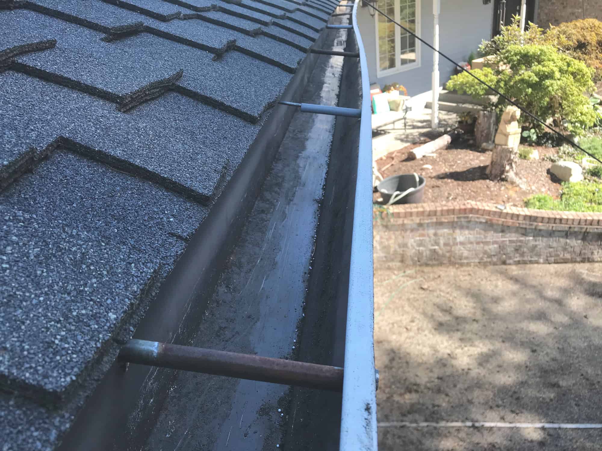 Beaverton Gutter Cleaning Service Before and After Photos