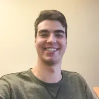 headshot-andrew-hirst