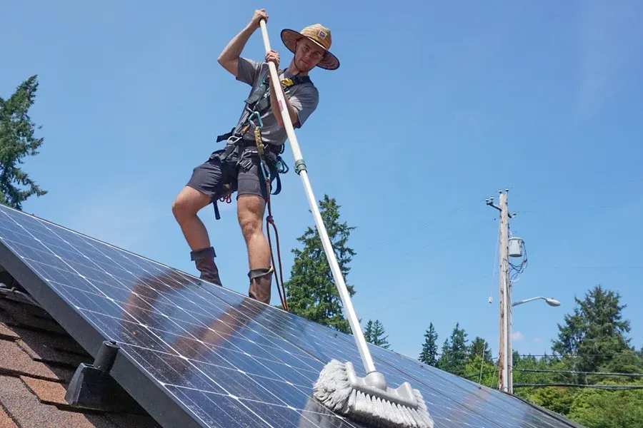 cleaning solar panel
